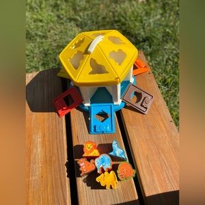 Vintage Chicco Gazoobo Color Shape Animal Sorter